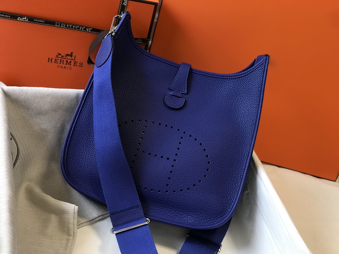 Hermes Evelyne III 29 PM Shoulder Bag In Deep Blue Clemence Leather